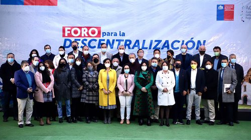 Ministro de Ciencia Flavio Salazar participó en la inauguración de la primera sesión de trabajo del Foro para la Descentralización