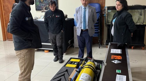 Tras visita a laboratorios de INACH seremi Carlos Olave destaca la importancia de invertir en equipamiento para fortalecer la ciencia antártica